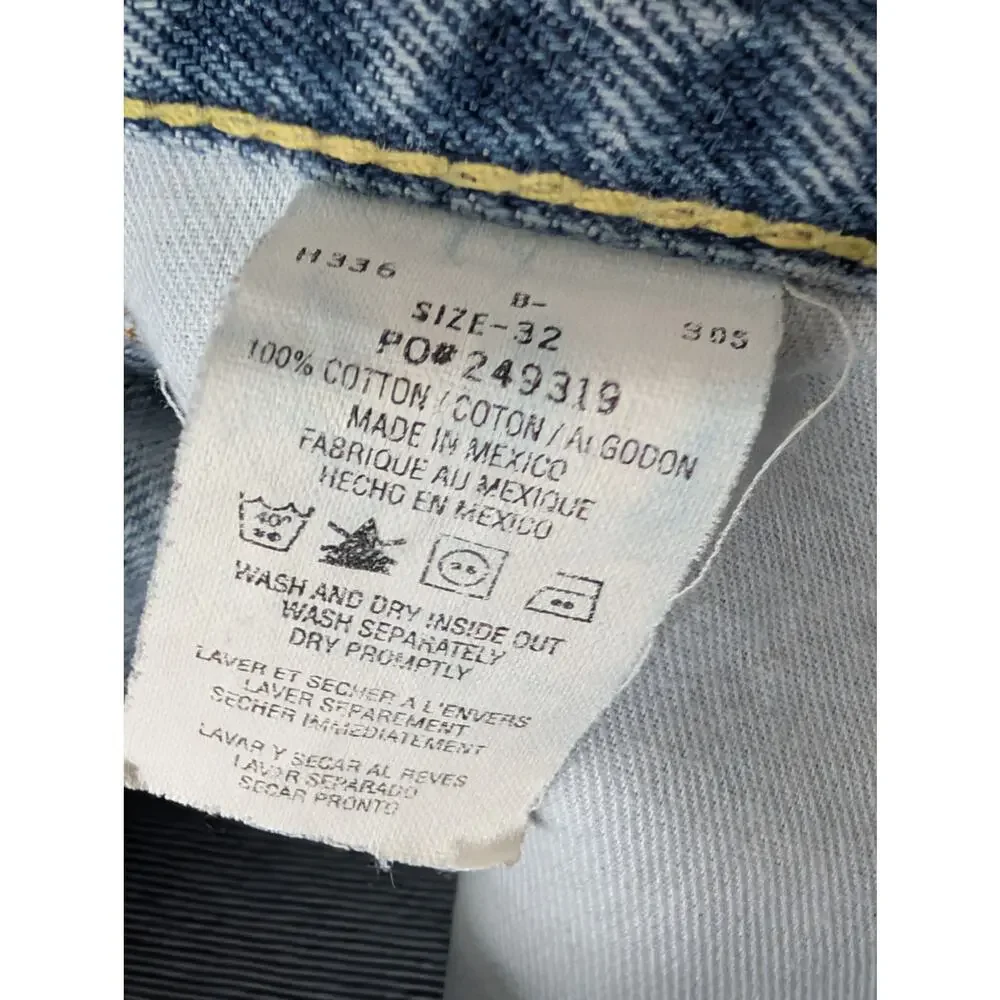 Vintage Tommy Hilfiger Denim Shorts Light Wash Y2K November 2002 Size 32